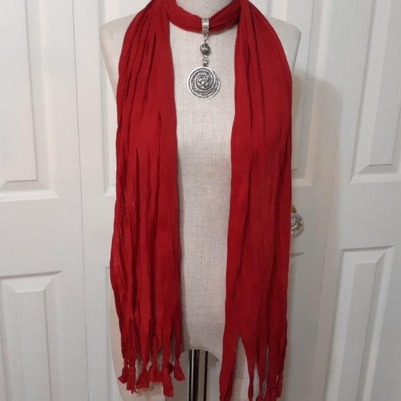 Scarfs - Picture 8 of 9